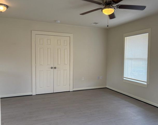 8734 Josie Street, Houston, TX 77029