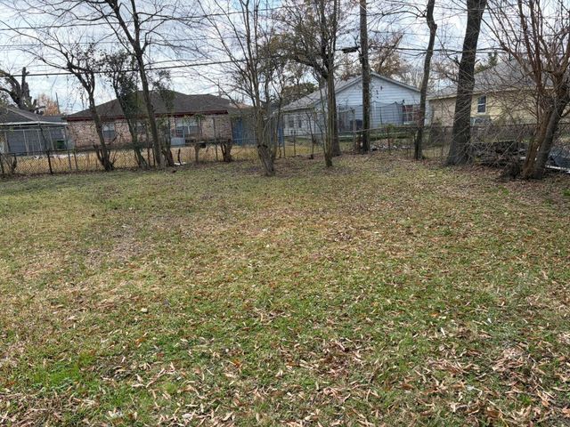 8734 Josie Street, Houston, TX 77029