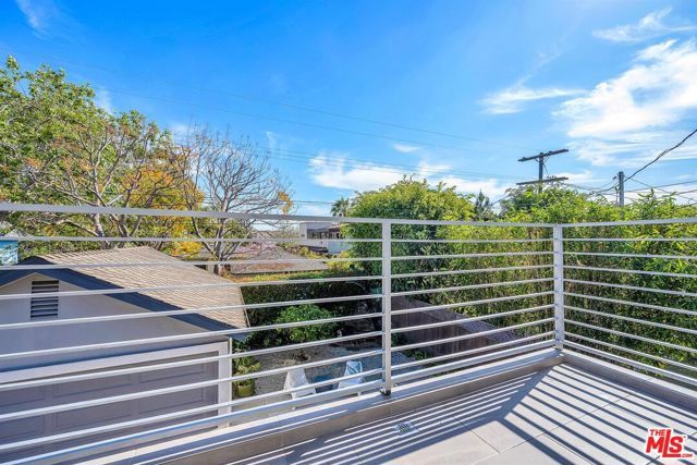 10824 Westminster Avenue, Los Angeles, CA 90034
