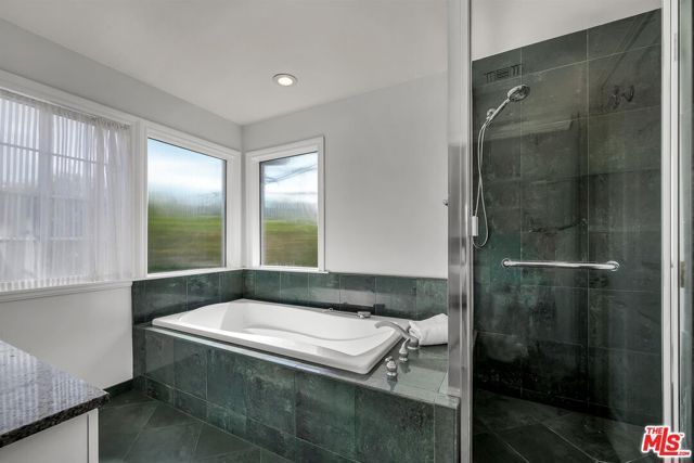 10824 Westminster Avenue, Los Angeles, CA 90034