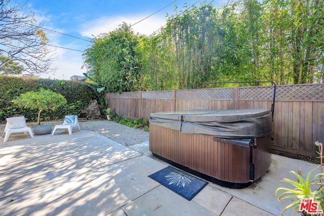 10824 Westminster Avenue, Los Angeles, CA 90034