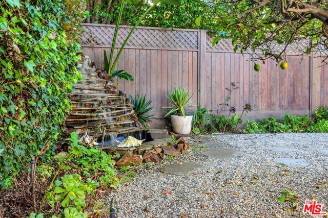 10824 Westminster Avenue, Los Angeles, CA 90034