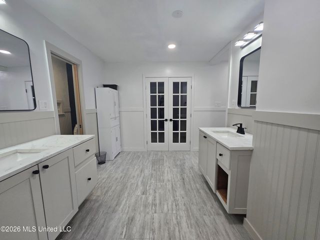 603 Trailwood Drive, Clinton, MS 39056