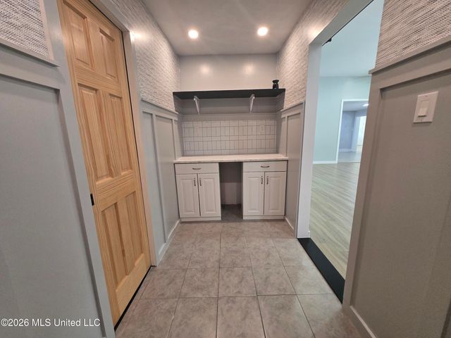 603 Trailwood Drive, Clinton, MS 39056