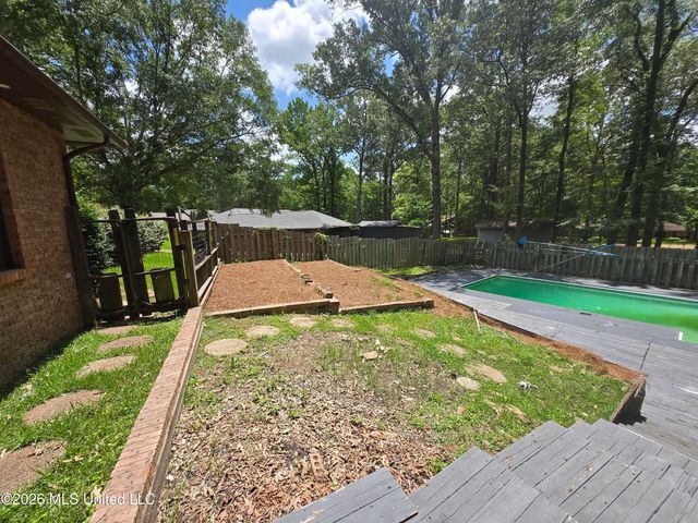 603 Trailwood Drive, Clinton, MS 39056