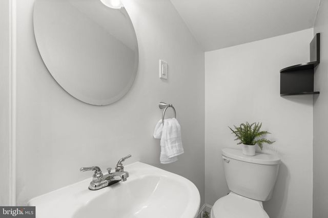 8614 SAXON CIR, Nottingham, MD 21236