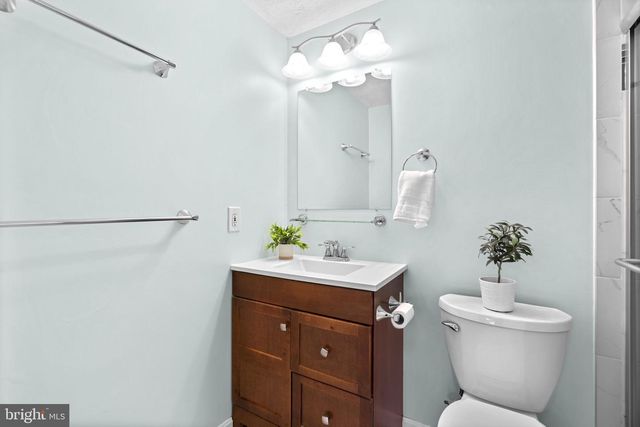 8614 SAXON CIR, Nottingham, MD 21236