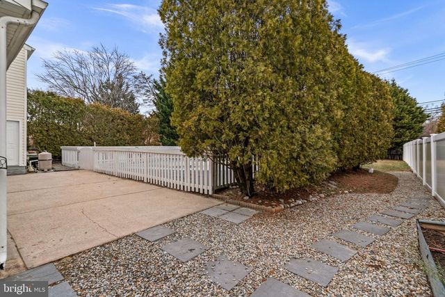 8614 SAXON CIR, Nottingham, MD 21236