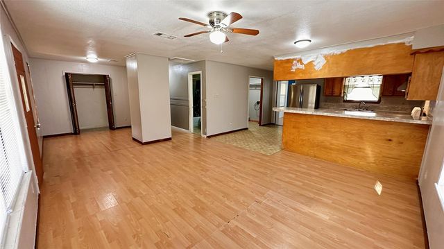 4056 Pecan Lane, Madisonville, TX 77864