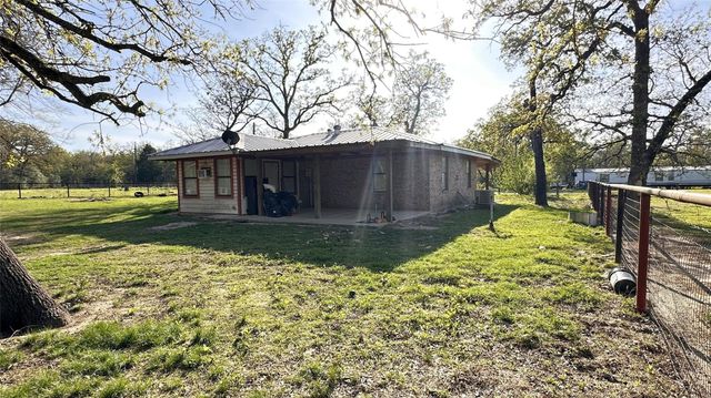 4056 Pecan Lane, Madisonville, TX 77864