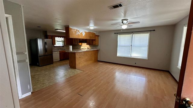 4056 Pecan Lane, Madisonville, TX 77864