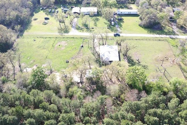 4056 Pecan Lane, Madisonville, TX 77864