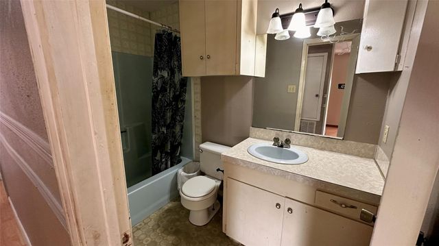 4056 Pecan Lane, Madisonville, TX 77864
