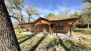 4056 Pecan Lane, Madisonville, TX 77864