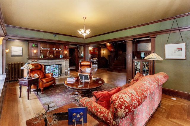 410 Franklin Avenue, Des Moines, IA 50314