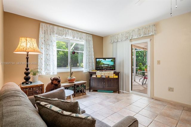 4559 Springview Cir, La Belle, FL 33935