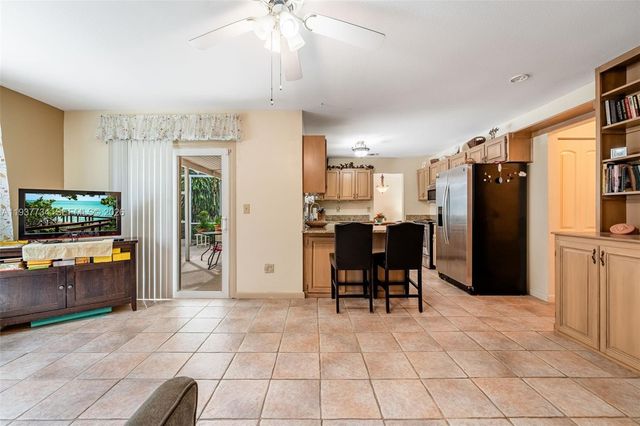 4559 Springview Cir, La Belle, FL 33935