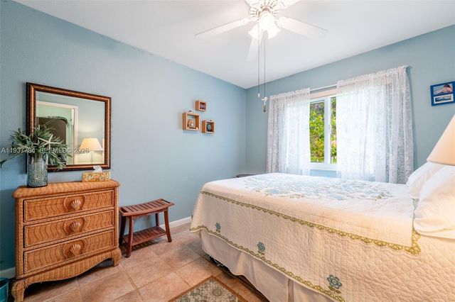 4559 Springview Cir, La Belle, FL 33935