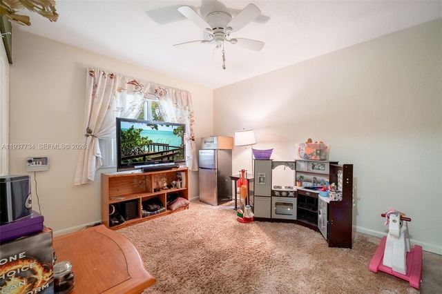 4559 Springview Cir, La Belle, FL 33935