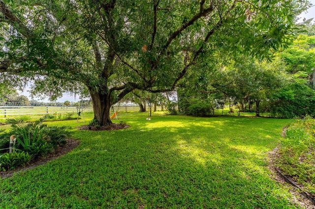 4559 Springview Cir, La Belle, FL 33935