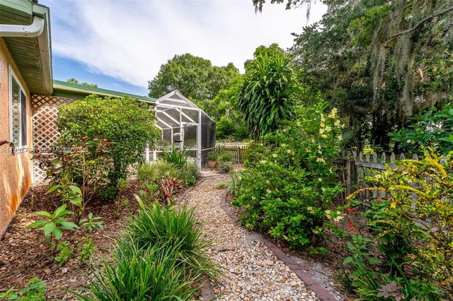 4559 Springview Cir, La Belle, FL 33935