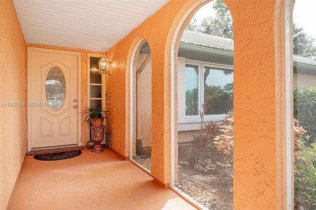 4559 Springview Cir, La Belle, FL 33935