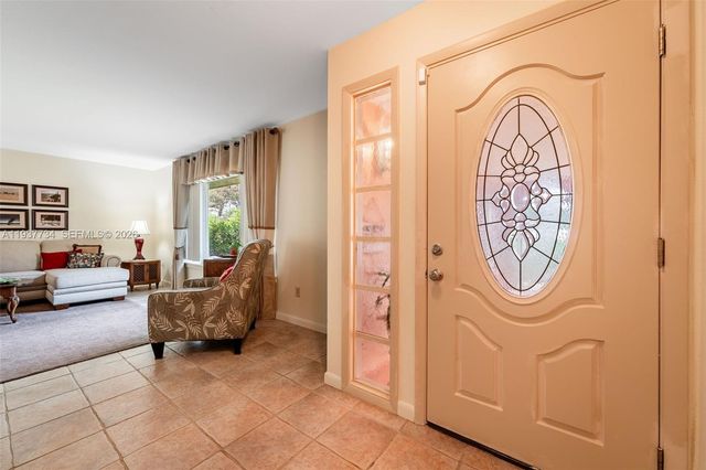 4559 Springview Cir, La Belle, FL 33935