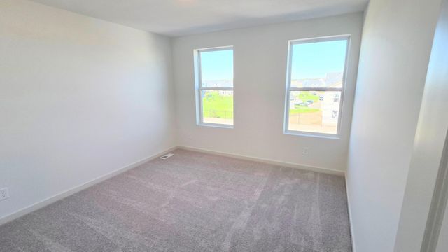 4736 AirLake Curve, Woodbury, MN 55129