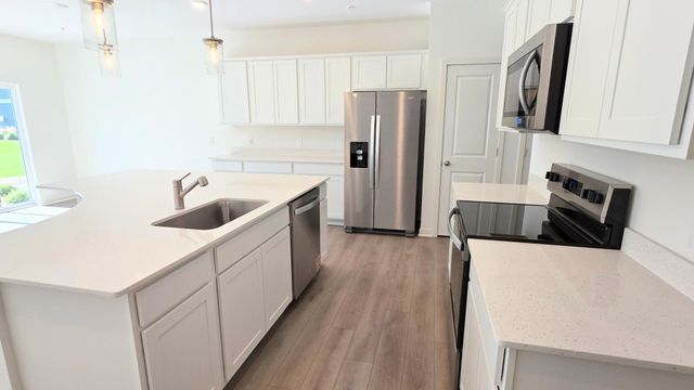 4736 AirLake Curve, Woodbury, MN 55129