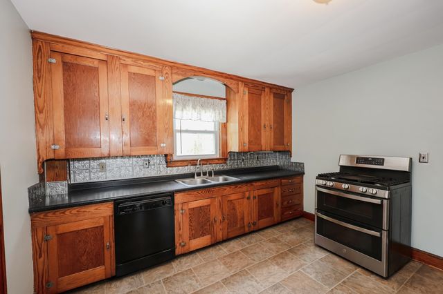 78 Candia Road, Manchester, NH 03109