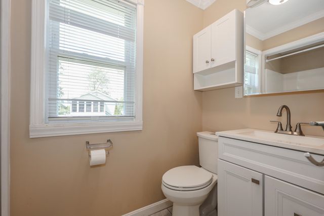 78 Candia Road, Manchester, NH 03109