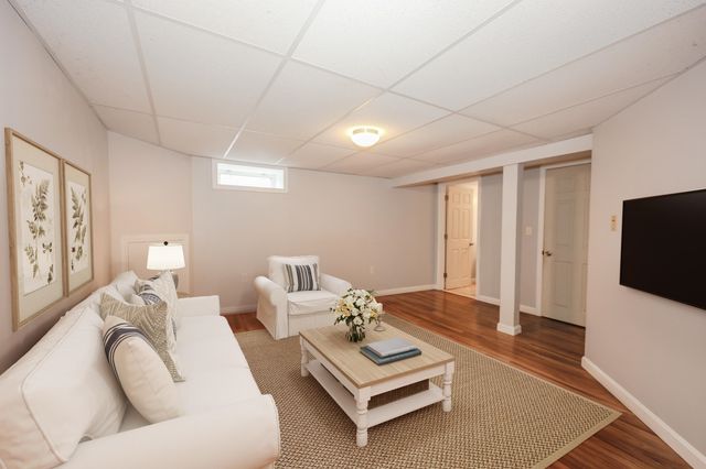 78 Candia Road, Manchester, NH 03109