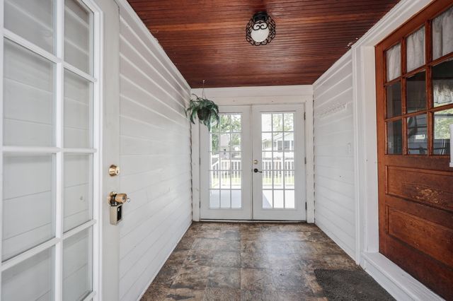 78 Candia Road, Manchester, NH 03109