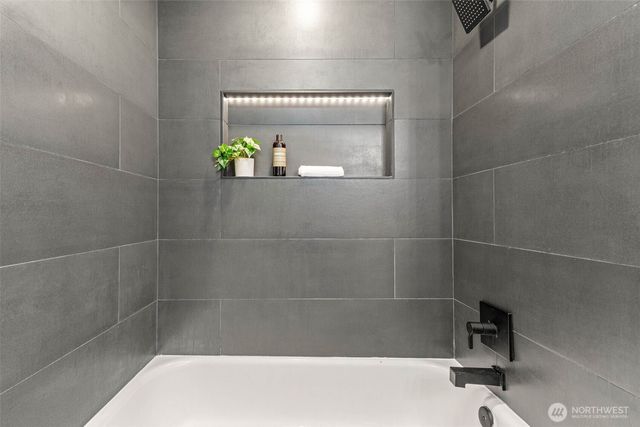 6101 Agnes Road NE, Tacoma, WA 98422