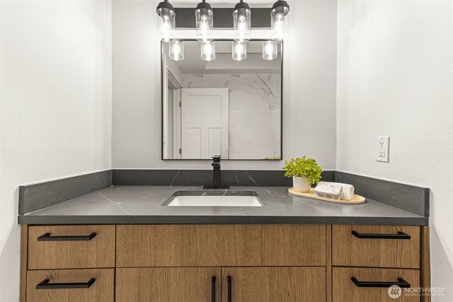 6101 Agnes Road NE, Tacoma, WA 98422