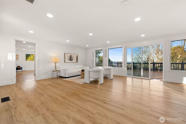 6101 Agnes Road NE, Tacoma, WA 98422