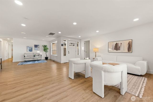 6101 Agnes Road NE, Tacoma, WA 98422