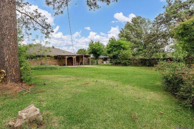 7944 Santa Barbara Dr, Baton Rouge, LA 70811