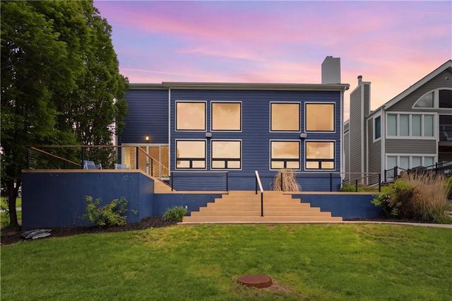 70 M Street, Lake Lotawana, MO 64086