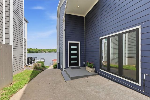 70 M Street, Lake Lotawana, MO 64086