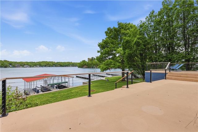 70 M Street, Lake Lotawana, MO 64086