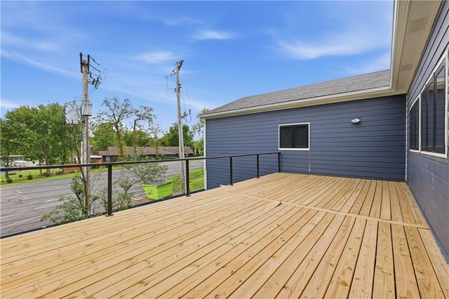 70 M Street, Lake Lotawana, MO 64086