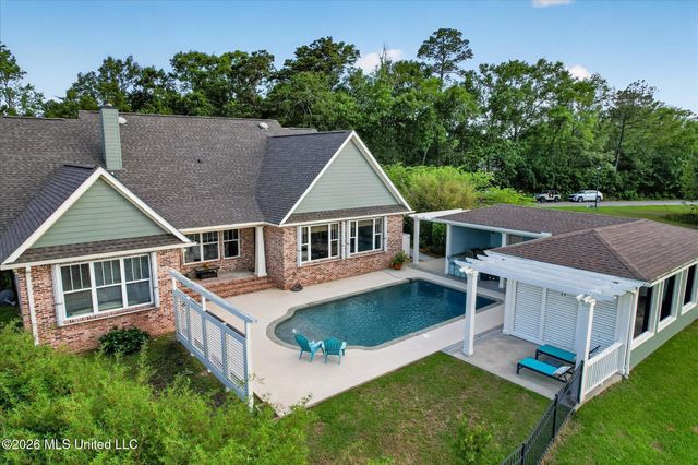 110 Emerald Lake Drive, Waveland, MS 39576
