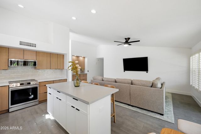 5716 E ESTRID Avenue, Scottsdale, AZ 85254