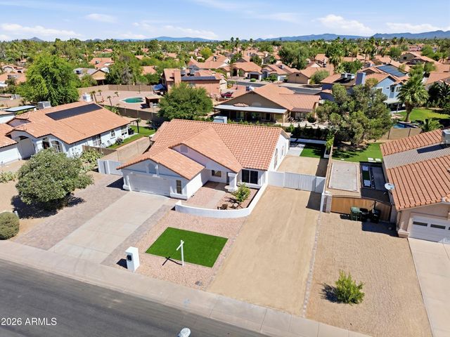 5716 E ESTRID Avenue, Scottsdale, AZ 85254