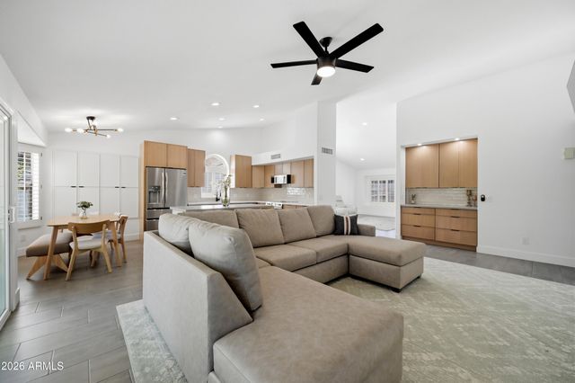 5716 E ESTRID Avenue, Scottsdale, AZ 85254