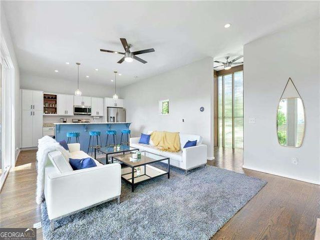 5724 Kayron Drive, Atlanta, GA 30328