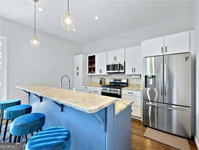 5724 Kayron Drive, Atlanta, GA 30328