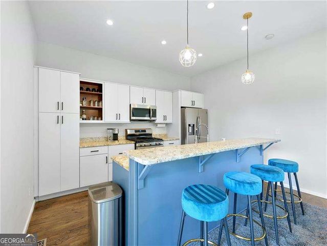 5724 Kayron Drive, Atlanta, GA 30328