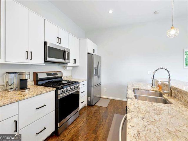 5724 Kayron Drive, Atlanta, GA 30328